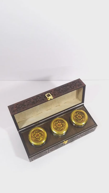 The Royal Jar Box